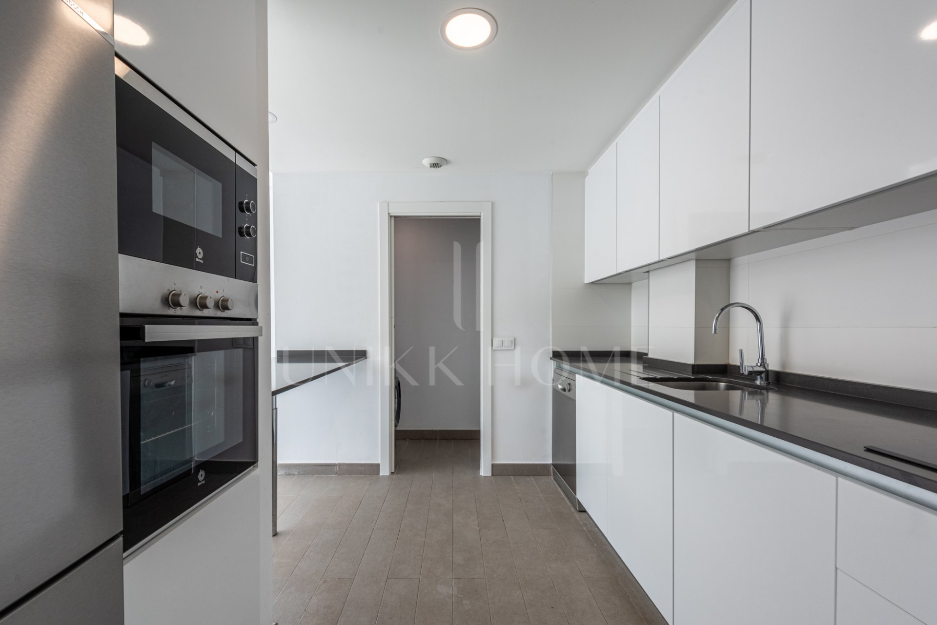 Contemporary Apartment with 43m² Terrace near La Cañada shopping center and Marbella Town Center