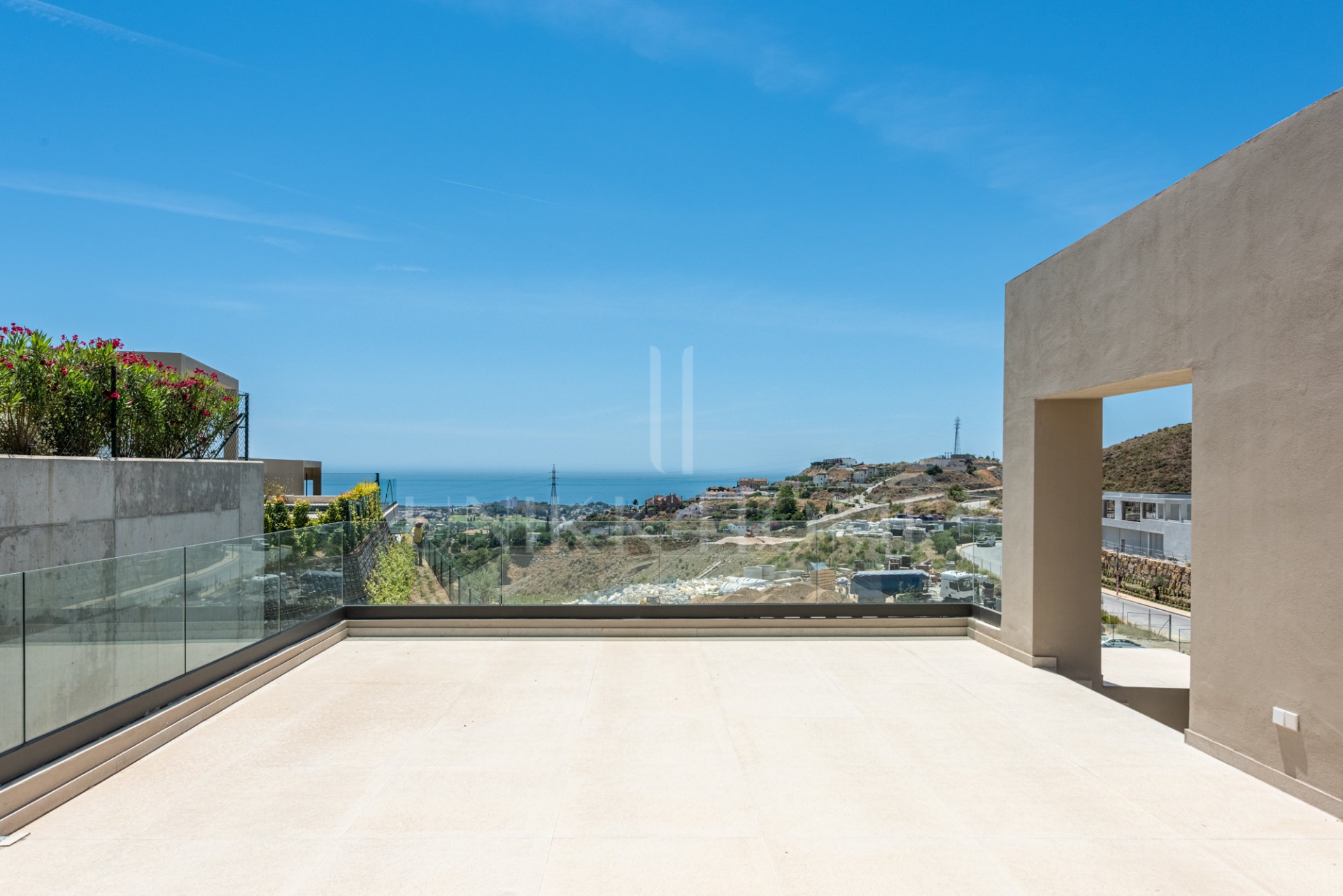 Brand New South-Facing Resale Villa with Panoramic Sea Views in Finca de Jasmine