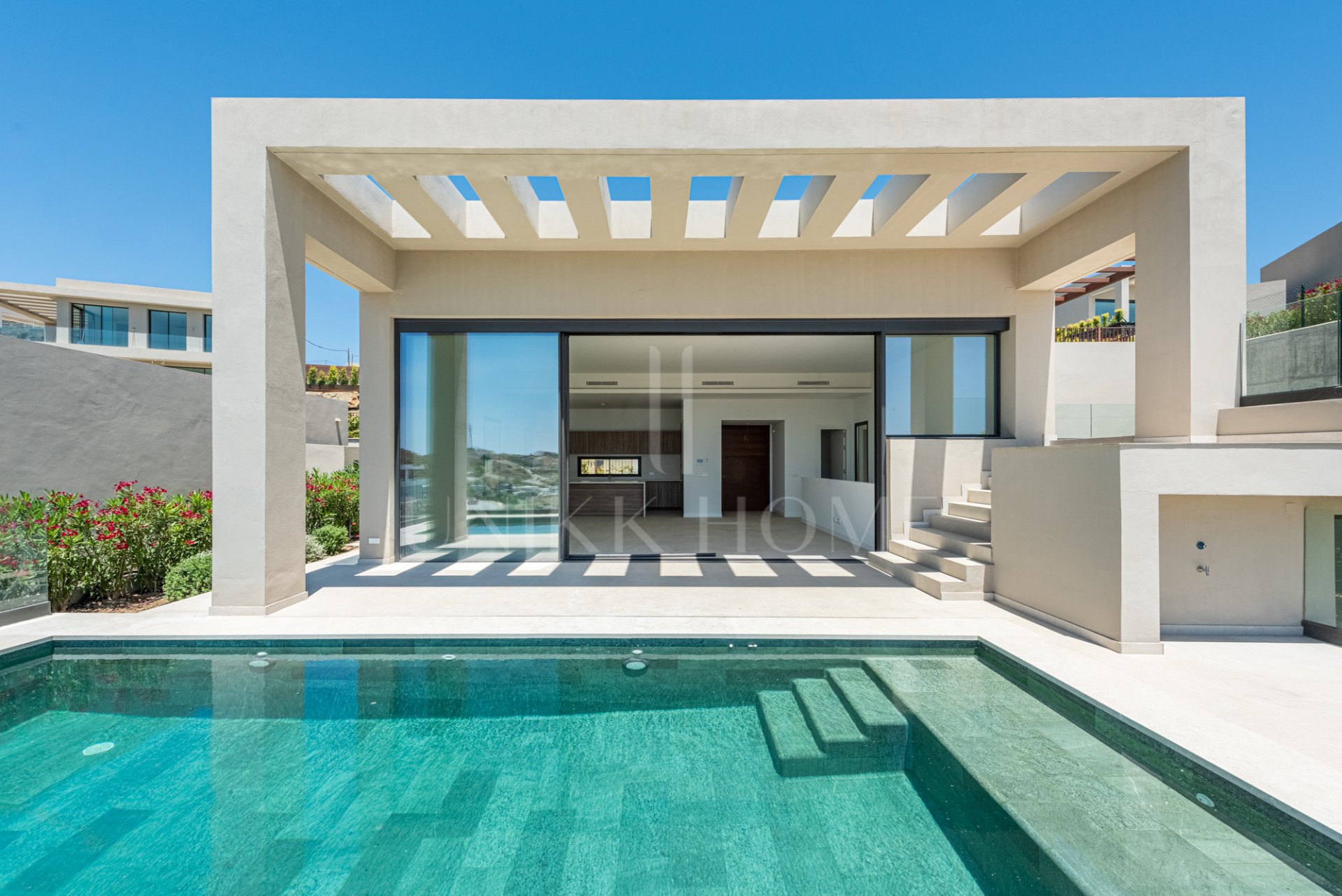 Brand New South-Facing Resale Villa with Panoramic Sea Views in Finca de Jasmine