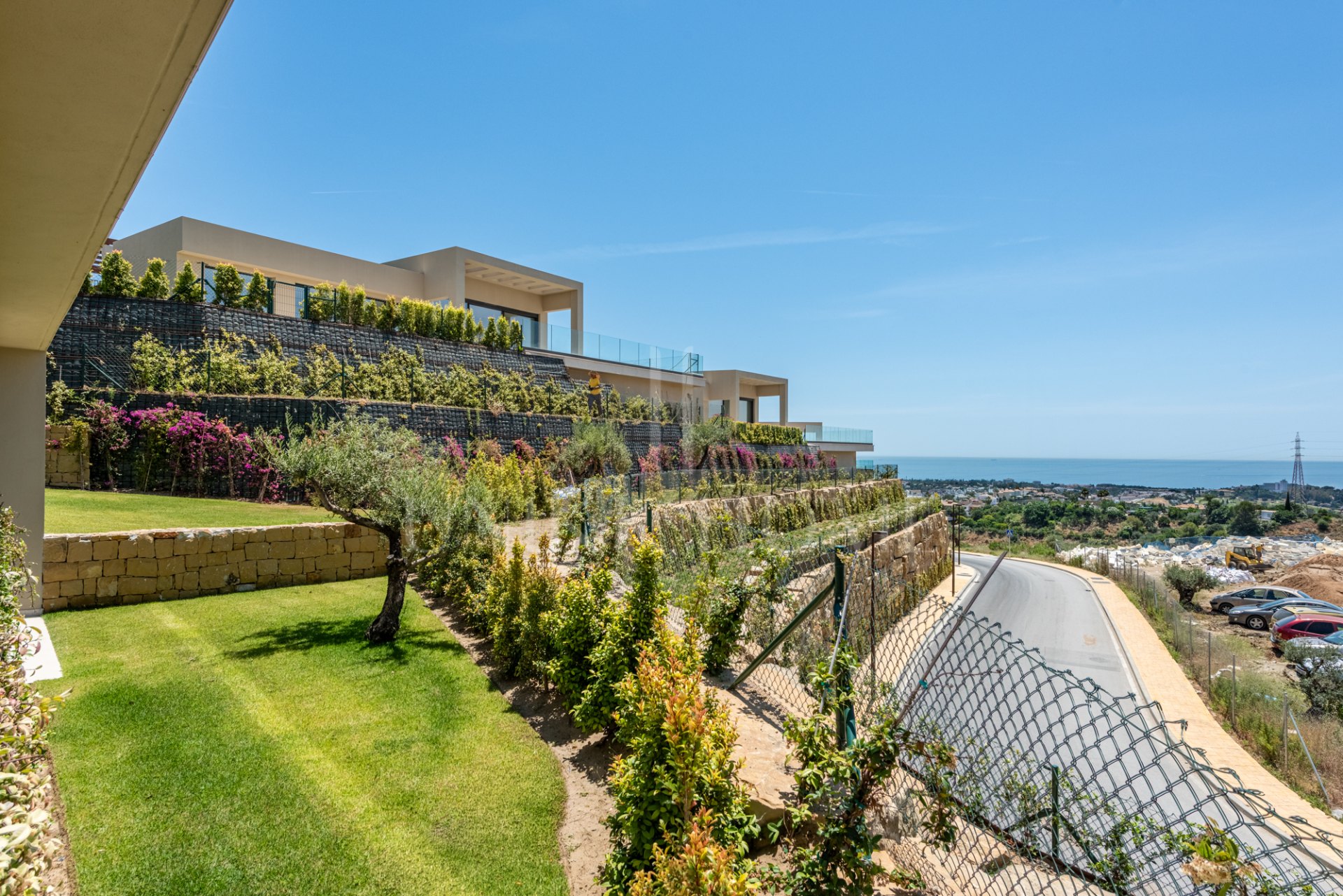 Brand New South-Facing Resale Villa with Panoramic Sea Views in Finca de Jasmine