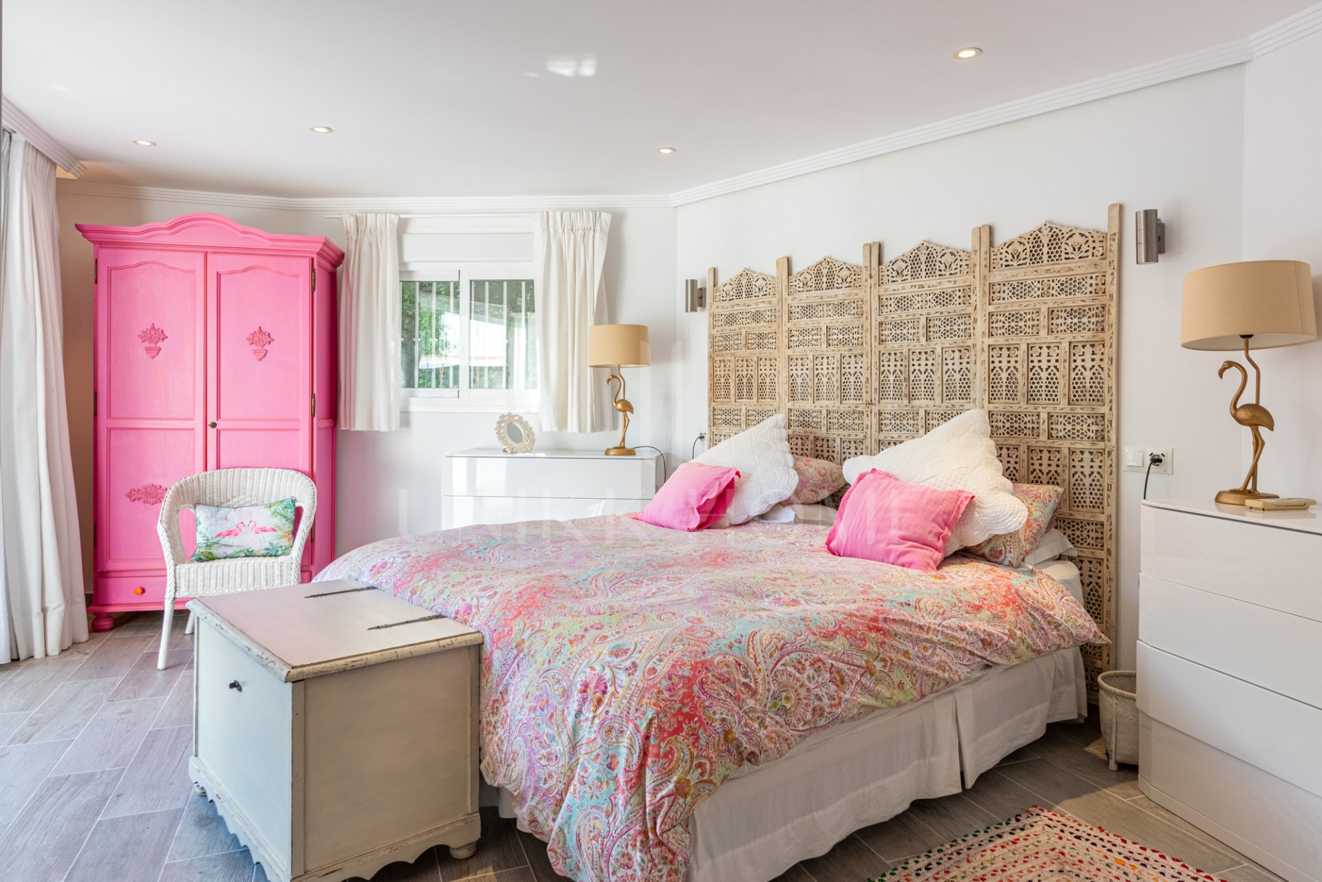 Charming Cottage-Style Villa in the Hills of Benahavís – Excellent Value