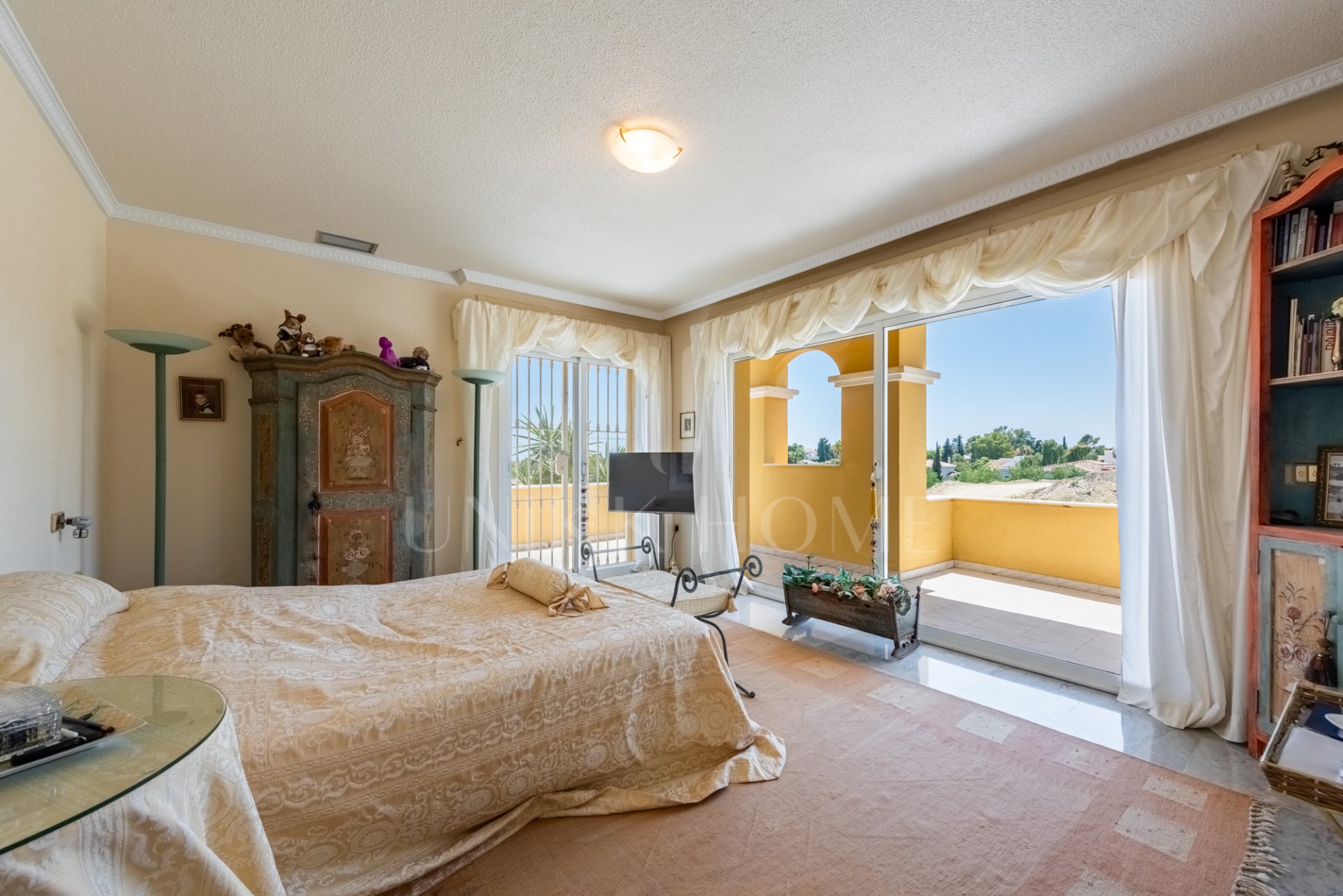 Villa con Vistas Panorámicas al Mar en Venta junto a Atalaya Golf – Triángulo de Oro