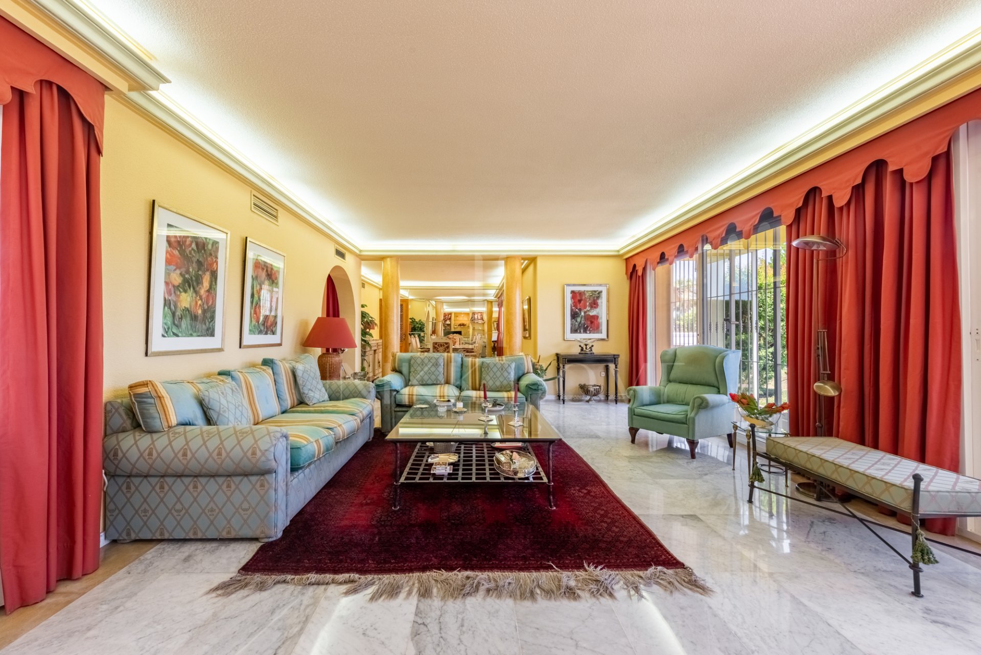 Villa con Vistas Panorámicas al Mar en Venta junto a Atalaya Golf – Triángulo de Oro