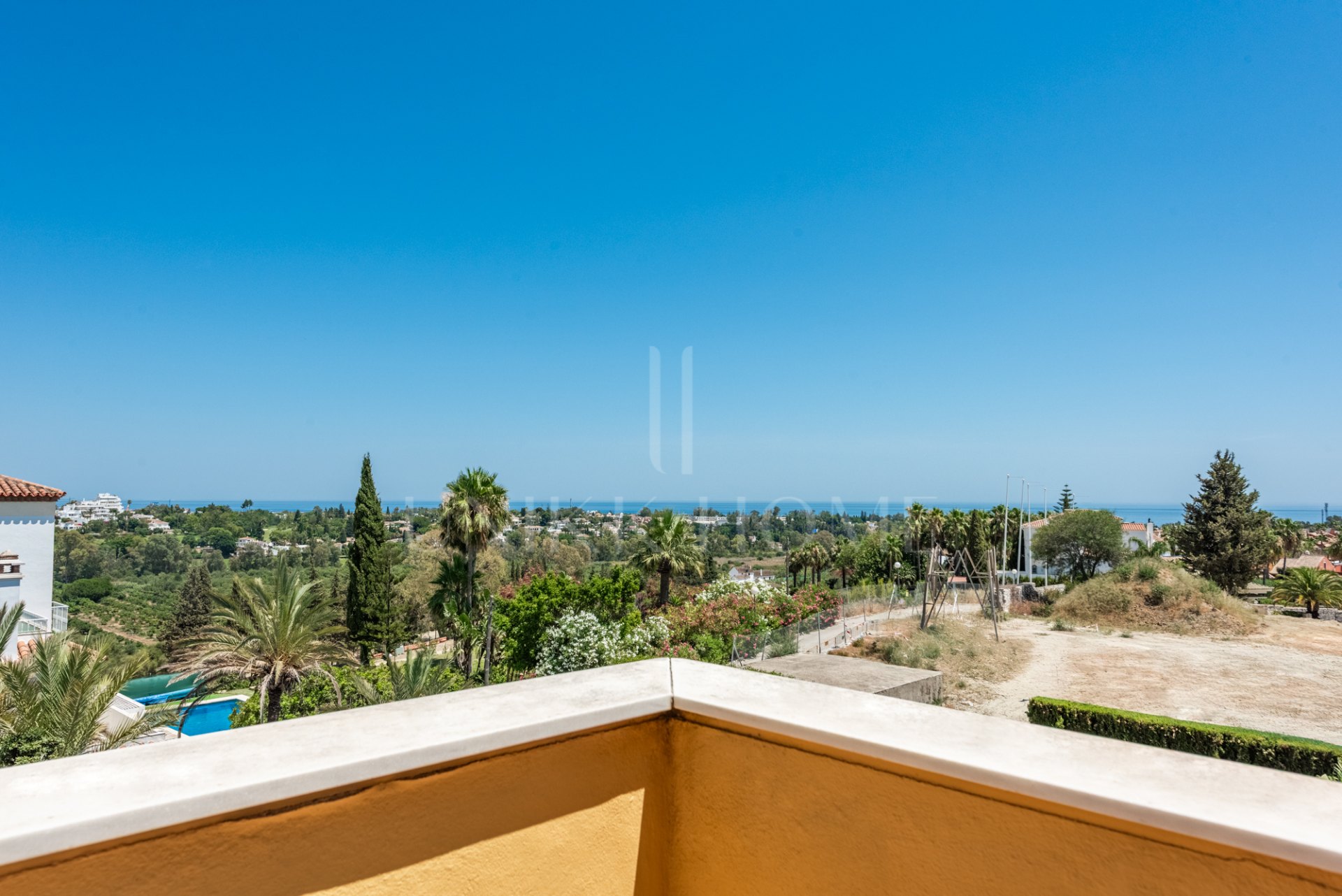 Villa con Vistas Panorámicas al Mar en Venta junto a Atalaya Golf – Triángulo de Oro
