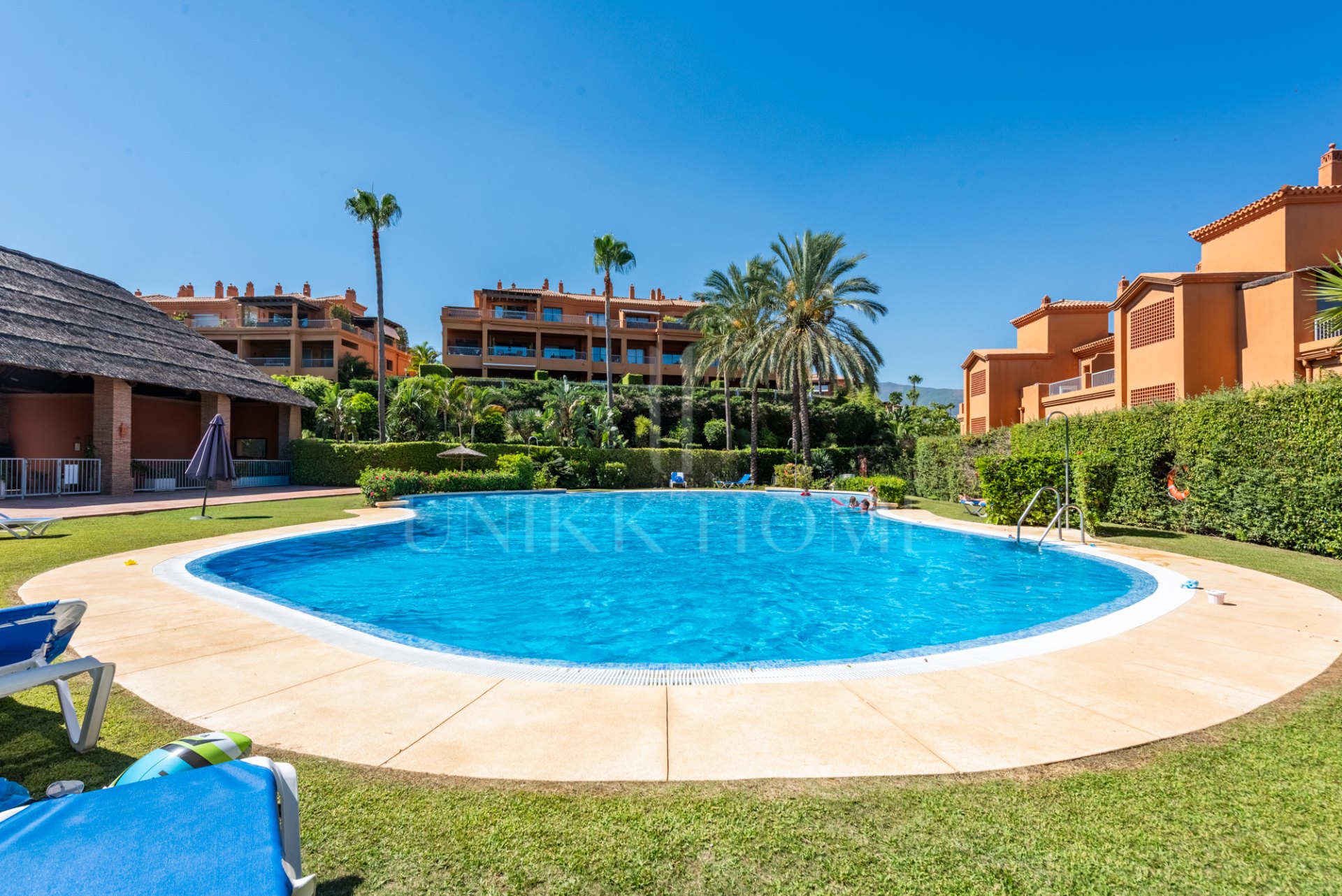 Single-Level Luxury Penthouse with Unrivalled Panoramic Sea and Coastline Views