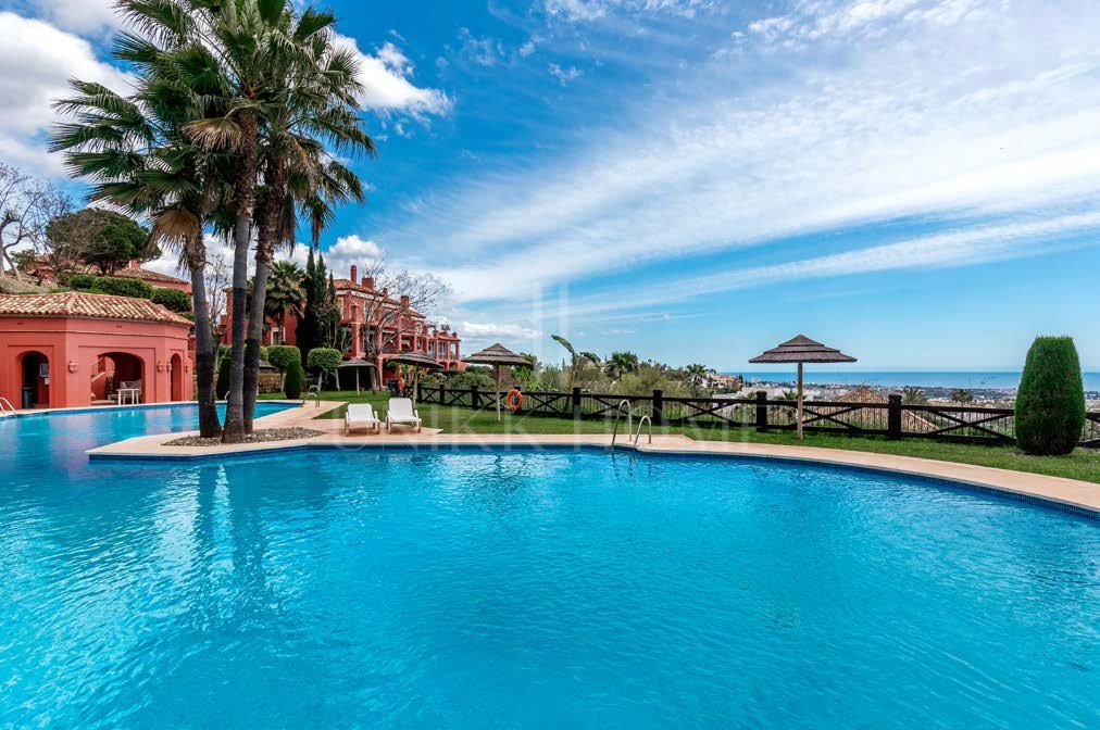 Panoramic Sea Views & Outstanding Potential – Spacious Monte Halcones Apartment Priced to Sell