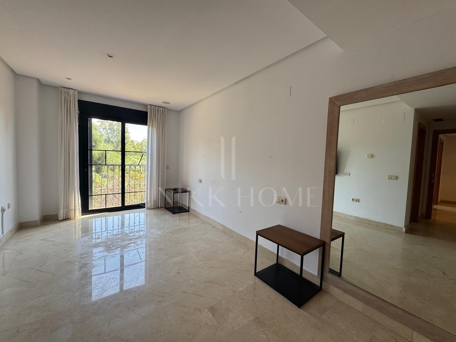 Vivienda junto a la playa a solo 150 m del mar con instalaciones de spa de lujo en Las Mimosas de Banús