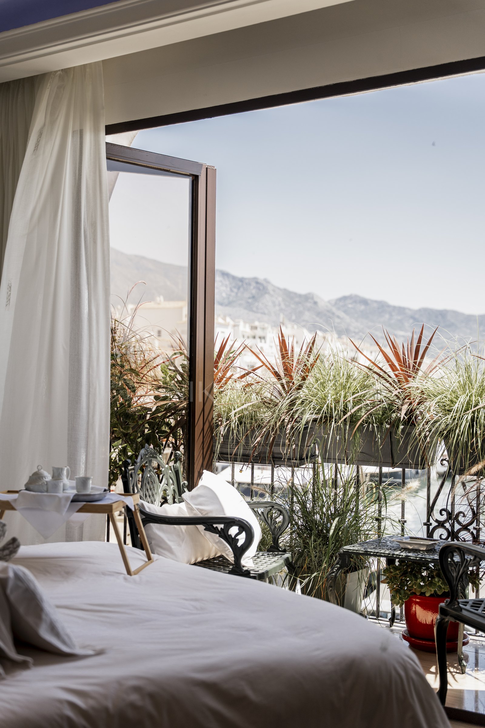 Prestige Living and Investment Opportunity in the Heart of Puerto Banús