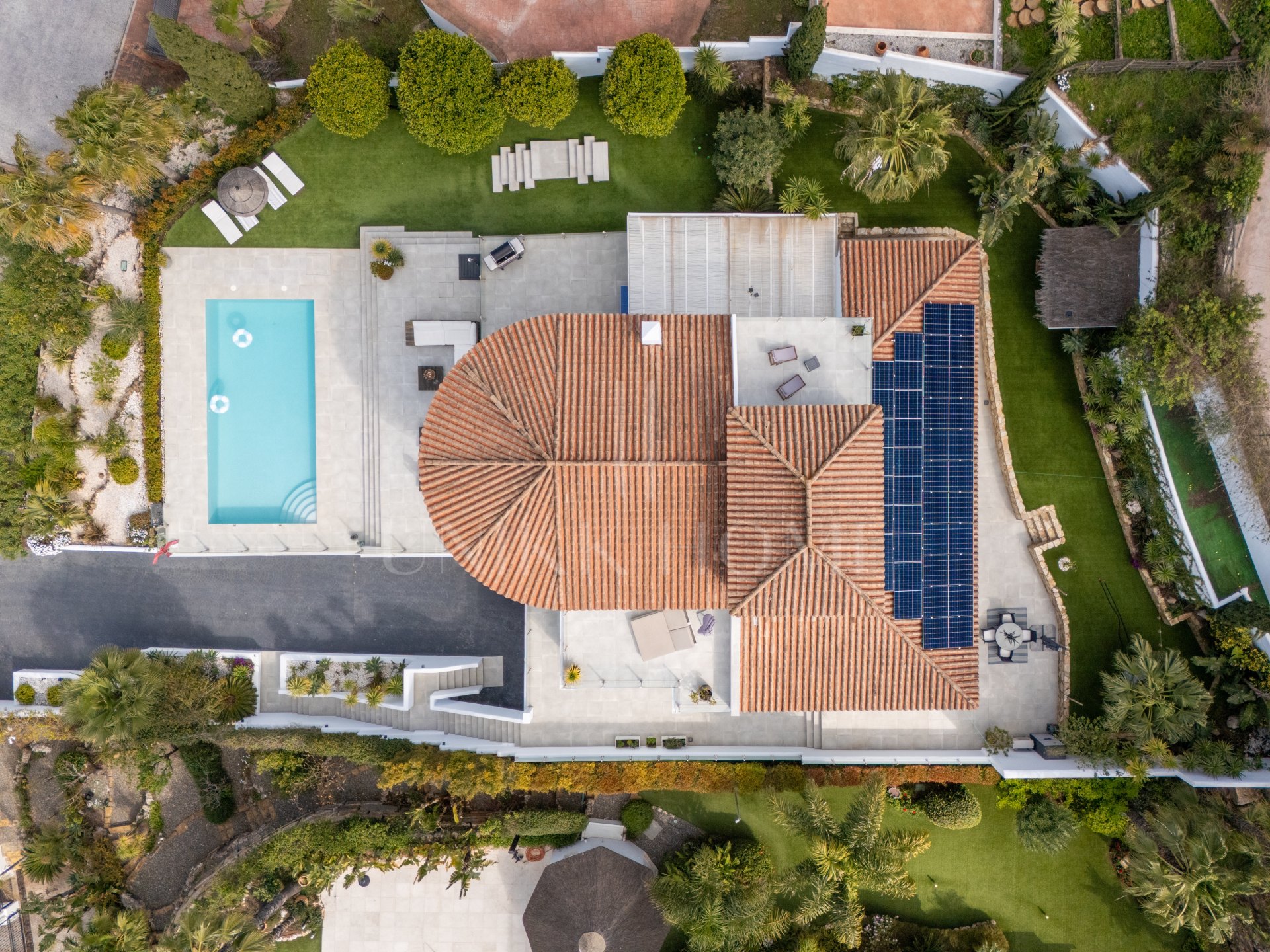 Villa de Lujo de 4 Dormitorios en La Cala Golf – Vistas a la Montaña, Piscina Privada y Diseño Moderno