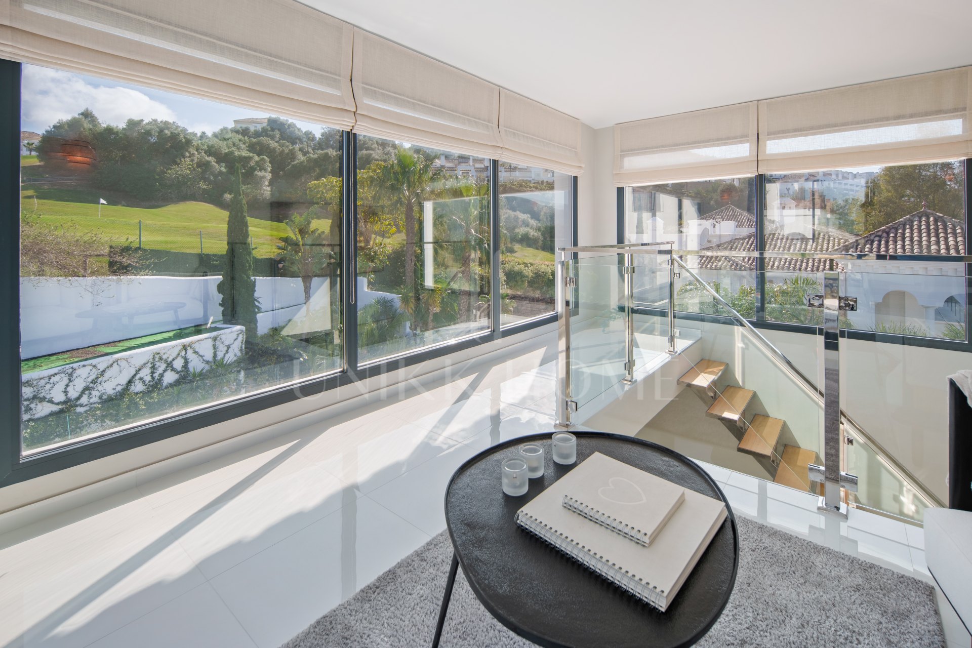 Villa de Lujo de 4 Dormitorios en La Cala Golf – Vistas a la Montaña, Piscina Privada y Diseño Moderno