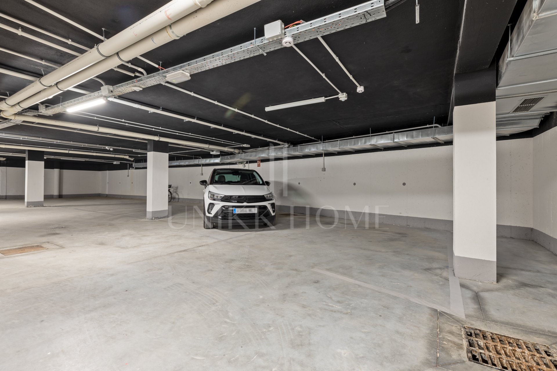 Villa de lujo en esquina en Treetops, San Pedro de Alcántara – Jardín privado, jacuzzi y vistas panorámicas al valle