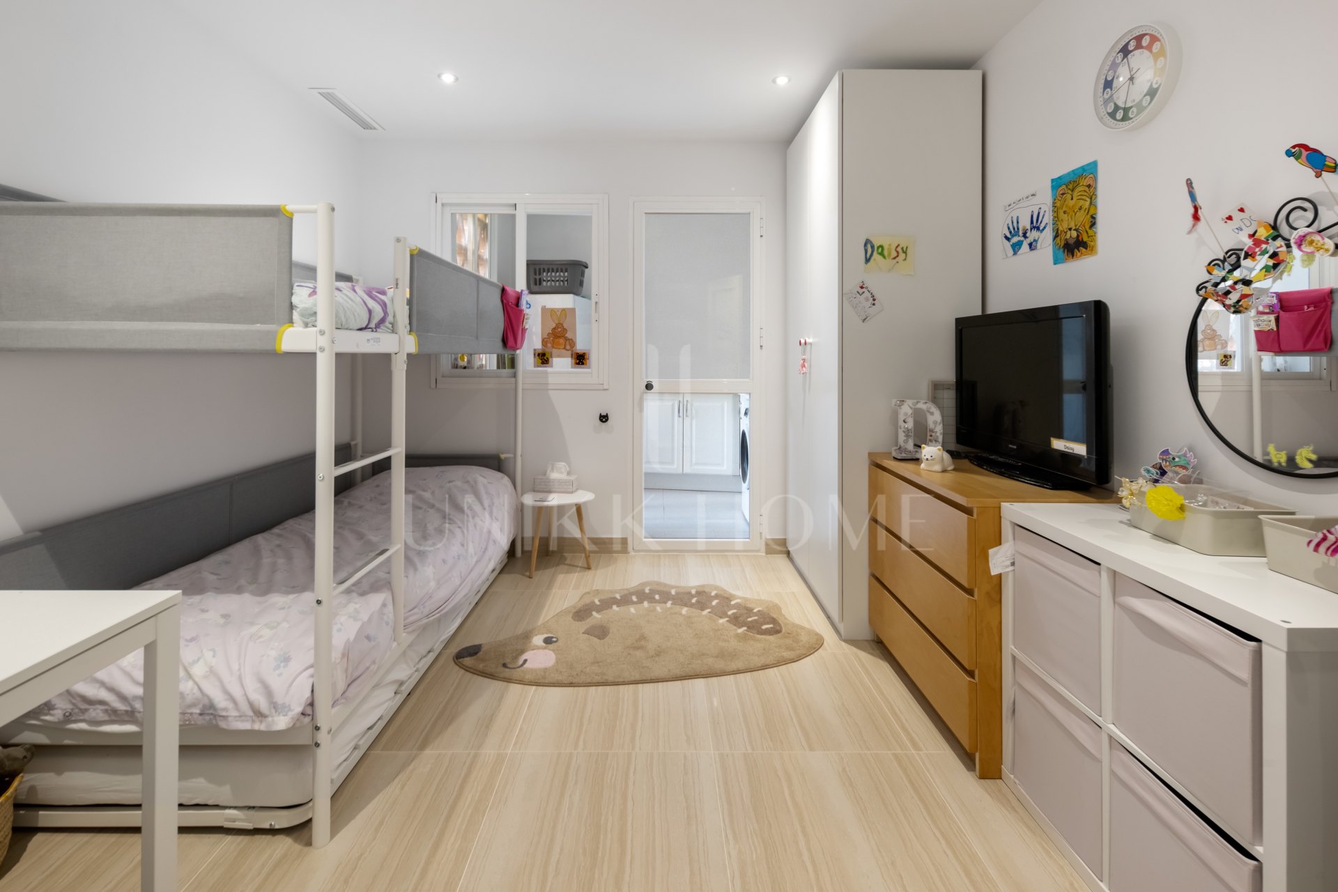 Elegante Apartamento en Planta Baja con Acceso al Jardín en Hacienda Elviria