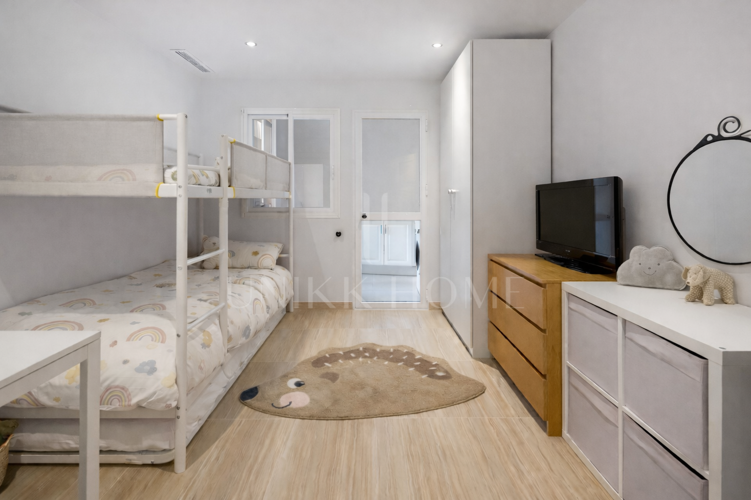 Elegante Apartamento en Planta Baja con Acceso al Jardín en Hacienda Elviria