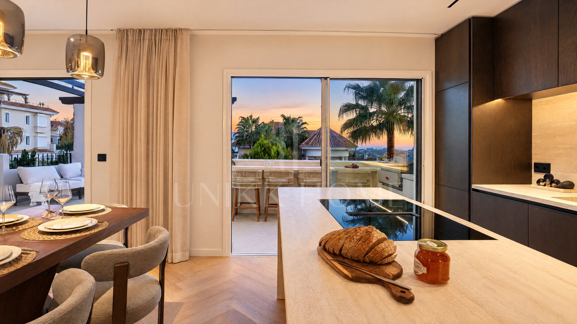 Renovated Duplex Penthouse with Sea, Golf and Mountain Views in Nueva Andalucía