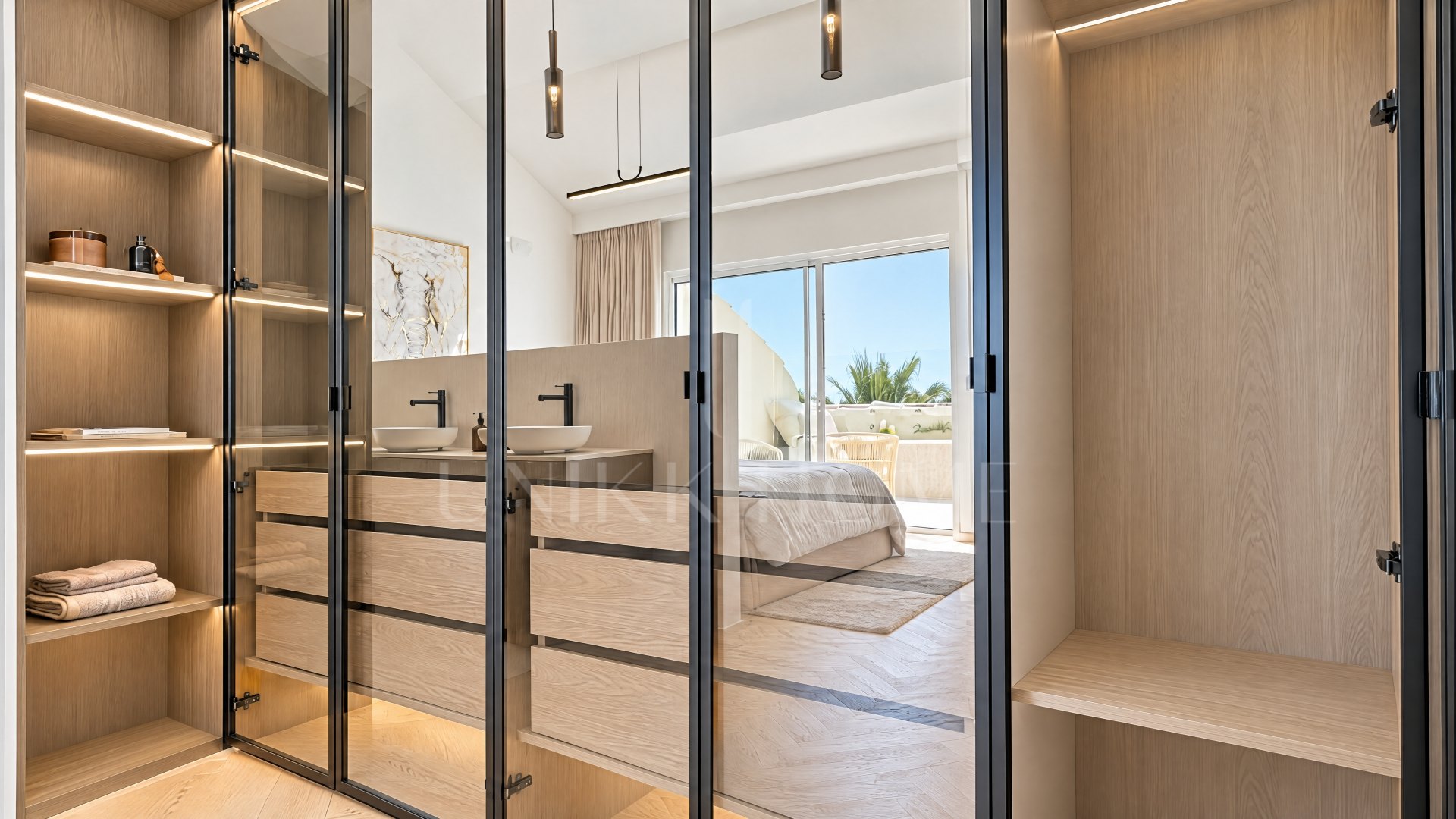 Renovated Duplex Penthouse with Sea, Golf and Mountain Views in Nueva Andalucía