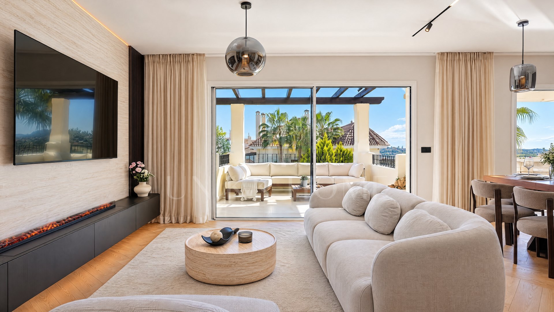 Renovated Duplex Penthouse with Sea, Golf and Mountain Views in Nueva Andalucía