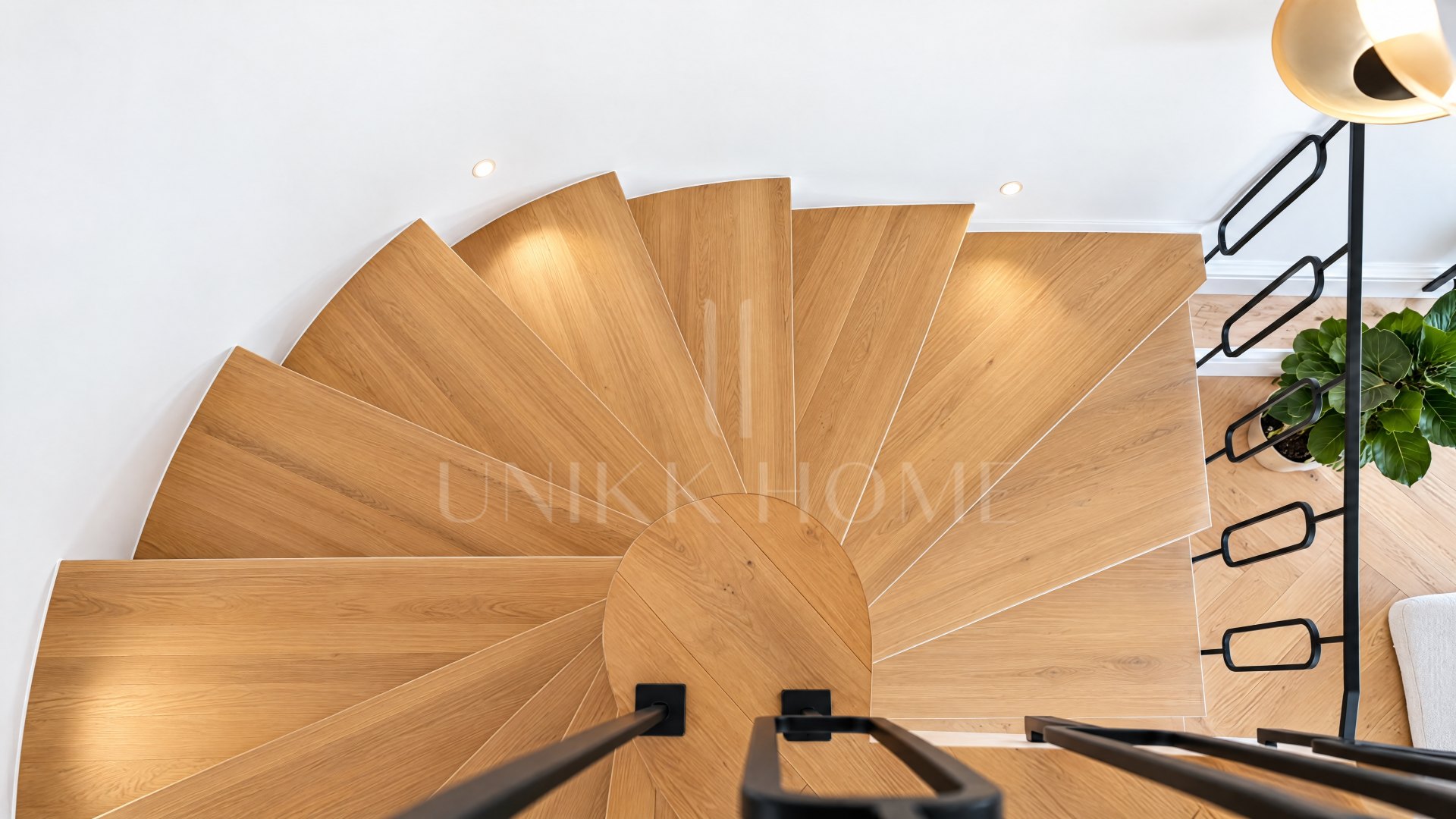 Renovated Duplex Penthouse with Sea, Golf and Mountain Views in Nueva Andalucía
