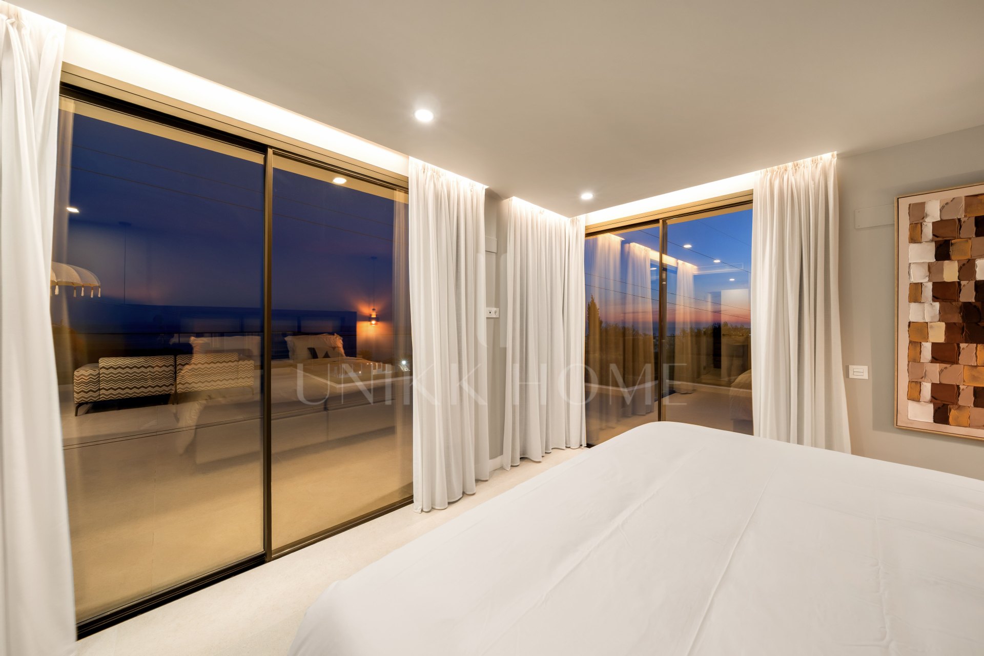 Villa reformada con vistas panorámicas de 180° al mar en La Capellanía