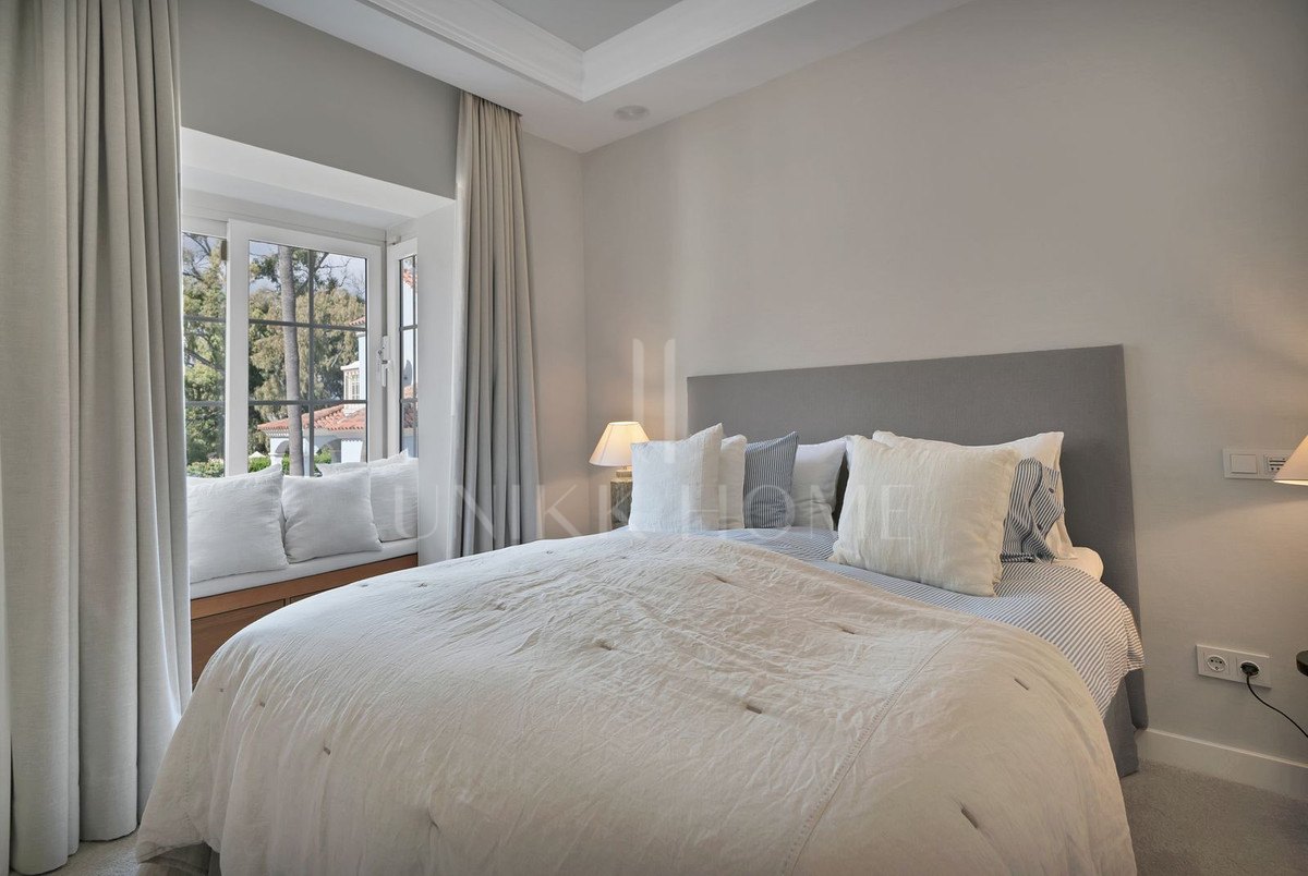 Villa en venta en Puerto Banus, Marbella (Todo)
