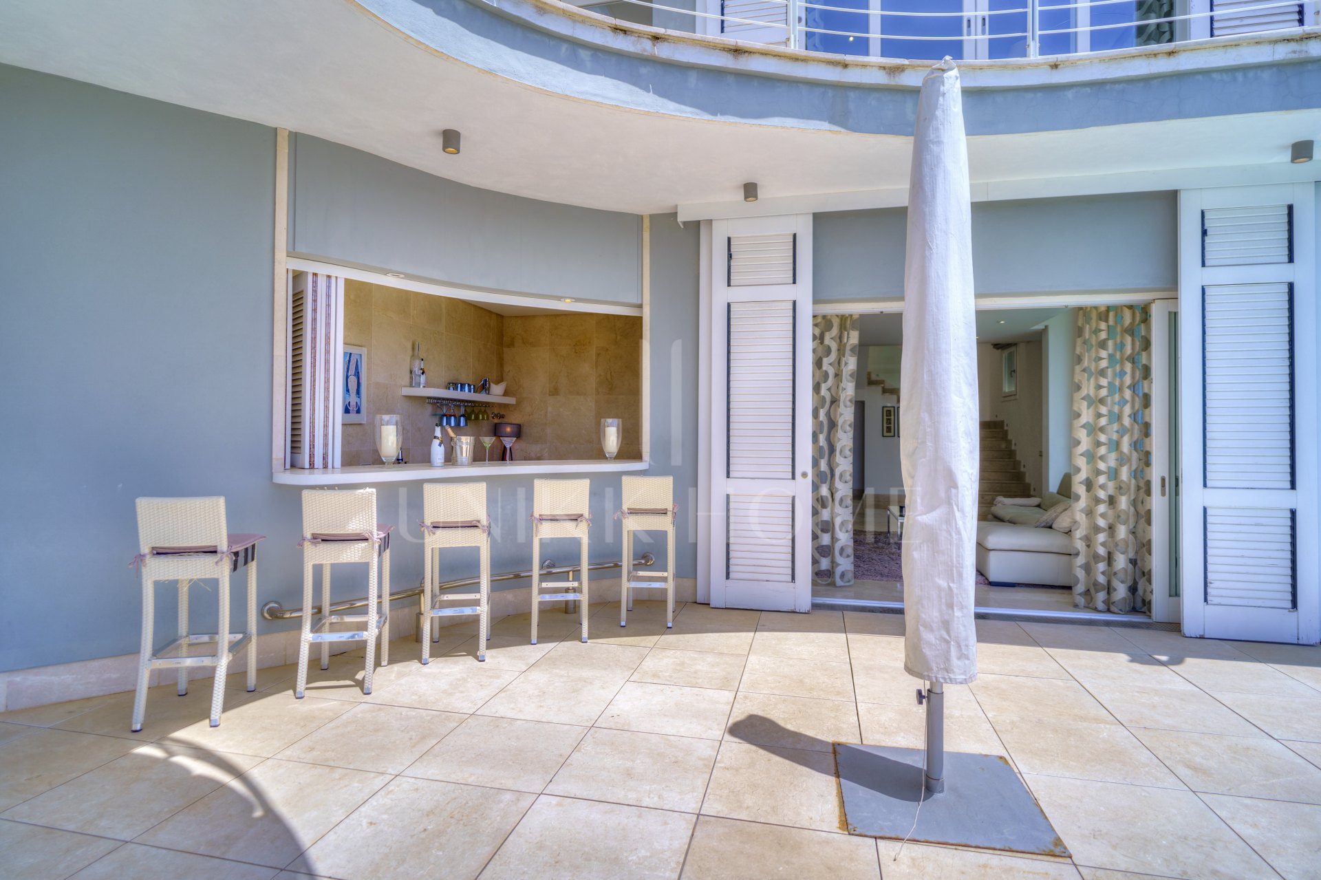 Villa en venta en El Madroñal, Benahavis