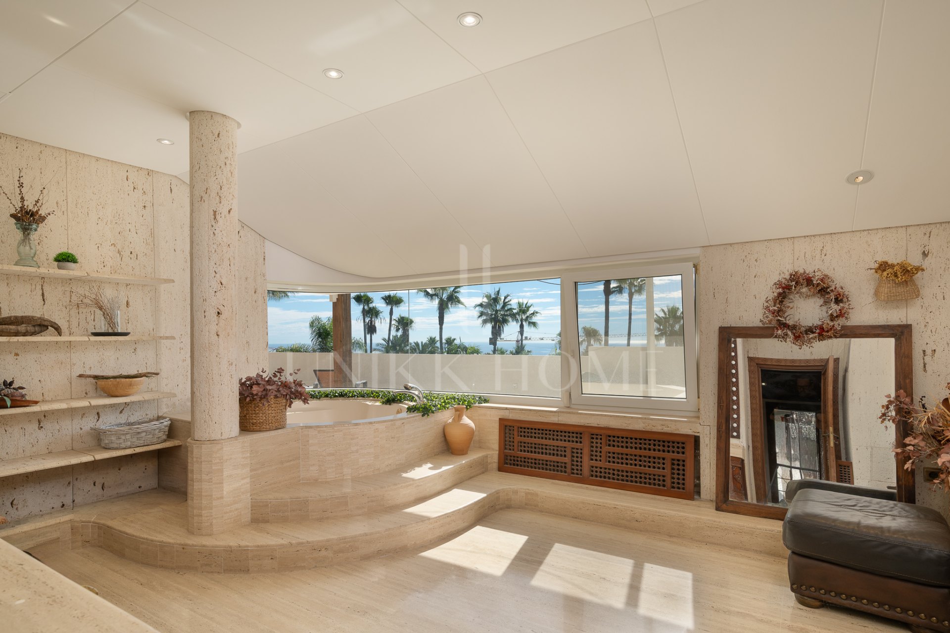 Exclusiva villa mediterránea de lujo en Sierra Blanca con vistas panorámicas al mar y a La Concha