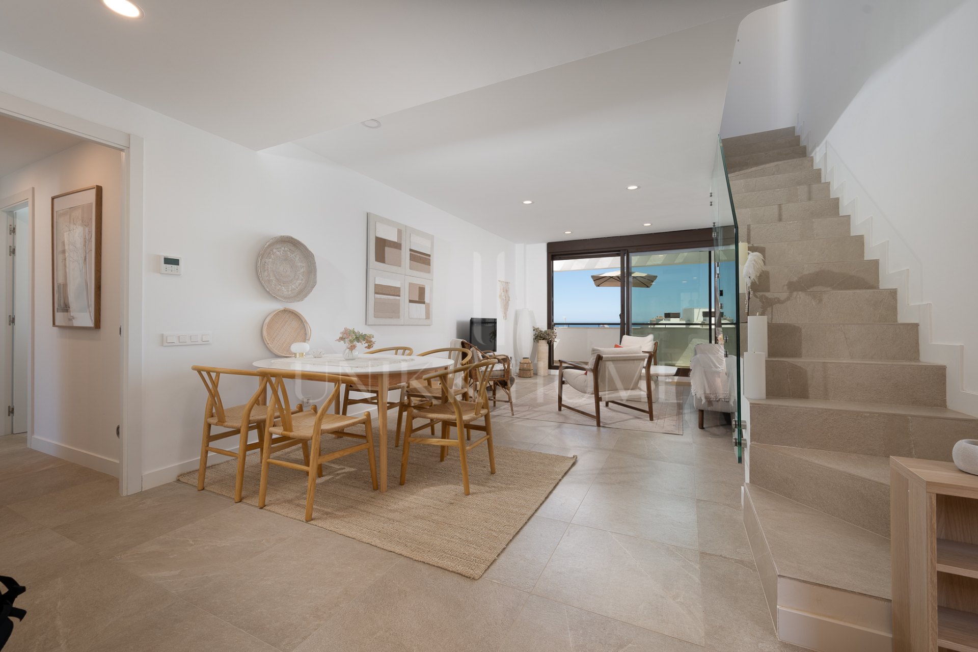 Stunning 3-Bedroom Duplex Penthouse with Sea Views and 117 m² of Terraces in Estepona