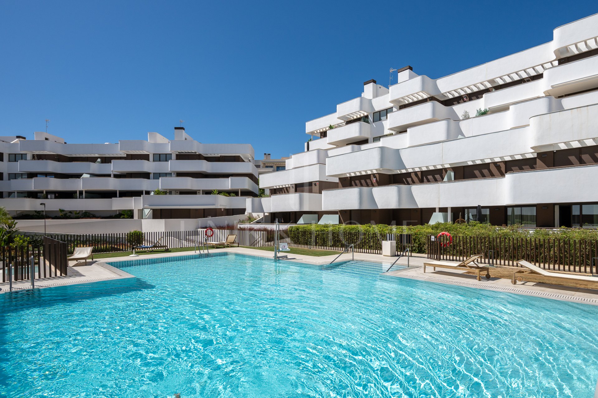 Stunning 3-Bedroom Duplex Penthouse with Sea Views and 117 m² of Terraces in Estepona