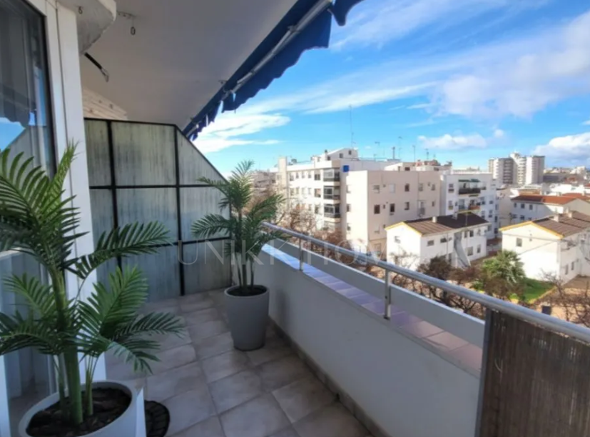 Piso Moderno con Licencia Turistica – Marbella Centro.