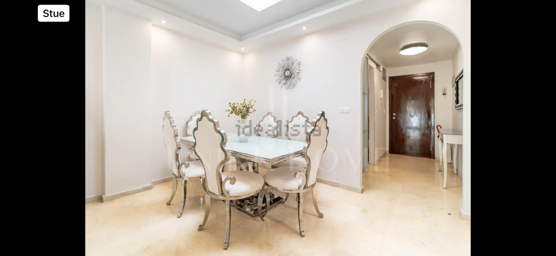 Top-Floor Apartment with expansive rooftop terrace & sea views in El Pilar, Estepona