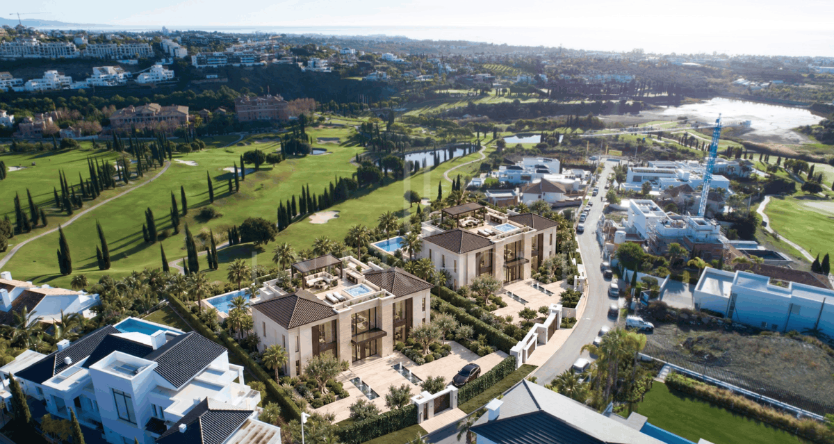 Exclusive Luxury Villa Project with Panoramic Sea Views on the Frontline of Golf in Los Flamingos, Benahavís