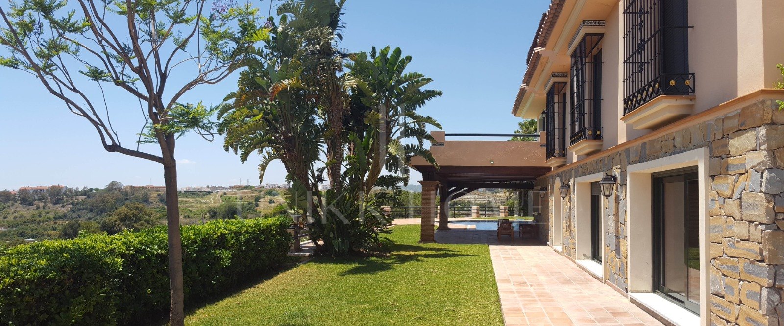 Exclusiva finca en Reinoso, Estepona