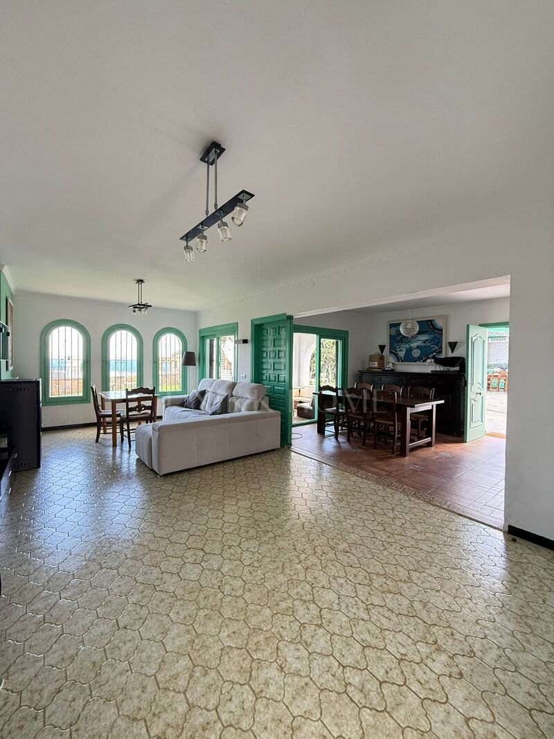 Villa en venta en Benalmadena