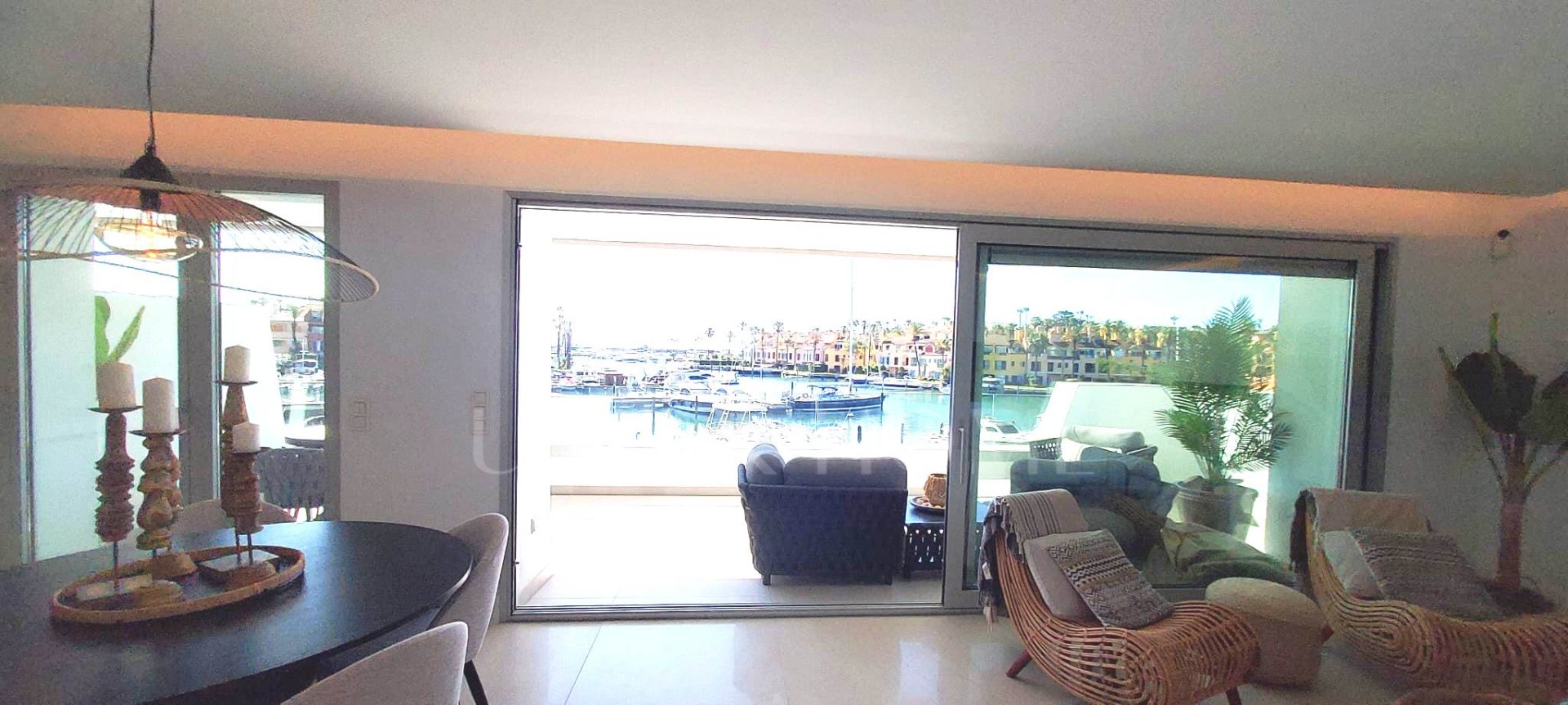 Spectacular apartment in Pier 1, Sotogrande marina