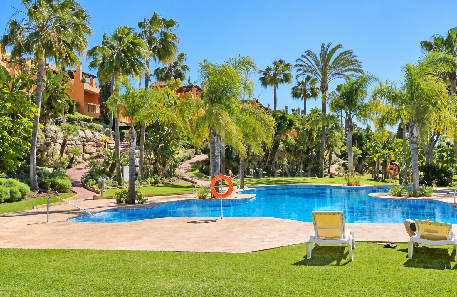 Semi Detached House for sale in Paraíso Bellevue, Benahavis