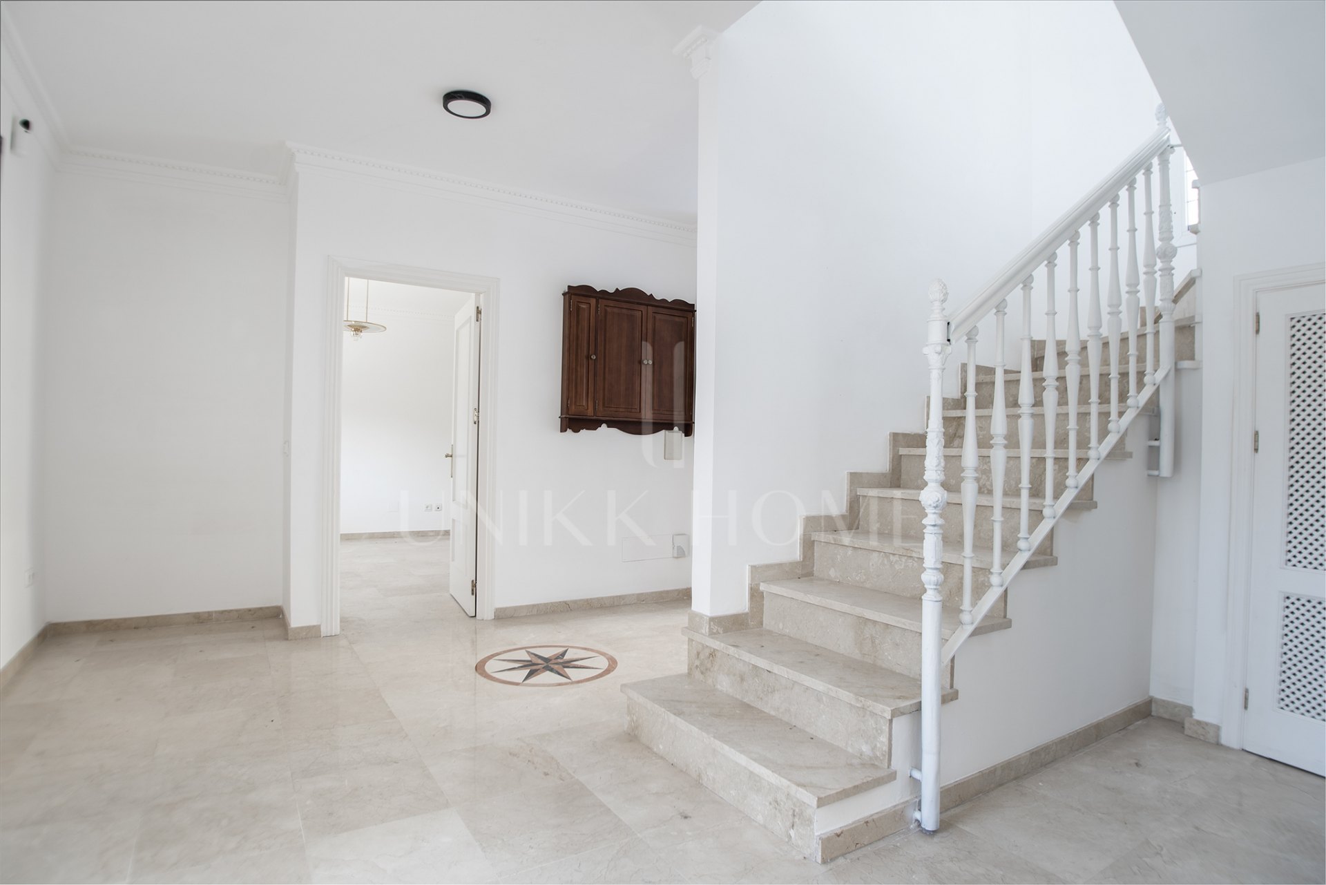 Villa en venta en Los Naranjos Golf, Nueva Andalucia