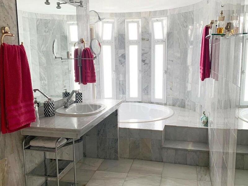 Apartment for sale in Rocamar, Marbella Golden Mile