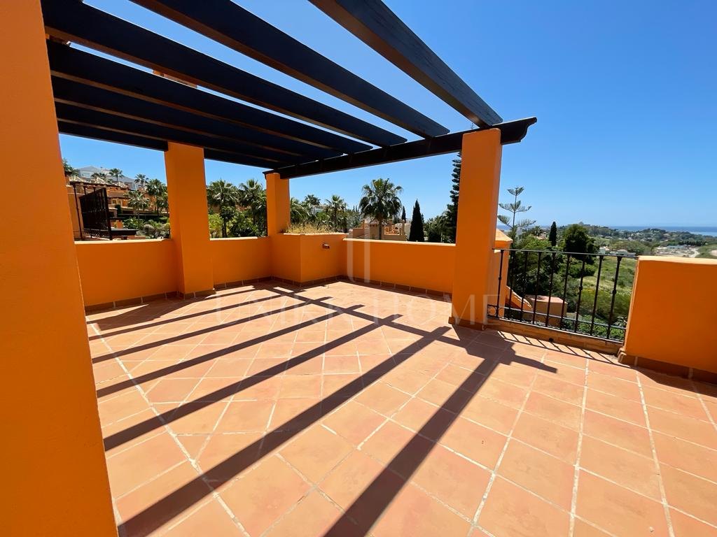 Adosado en venta en Paraíso Bellevue, Benahavis
