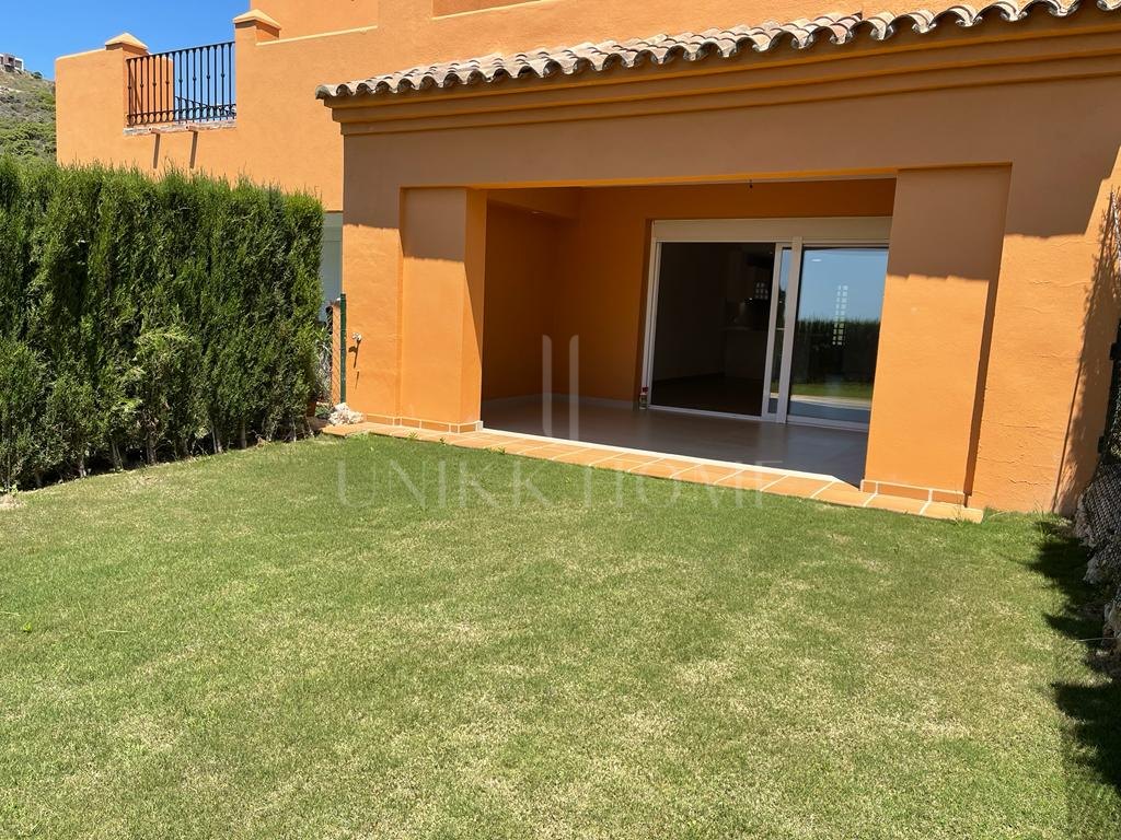 Adosado en venta en Paraíso Bellevue, Benahavis