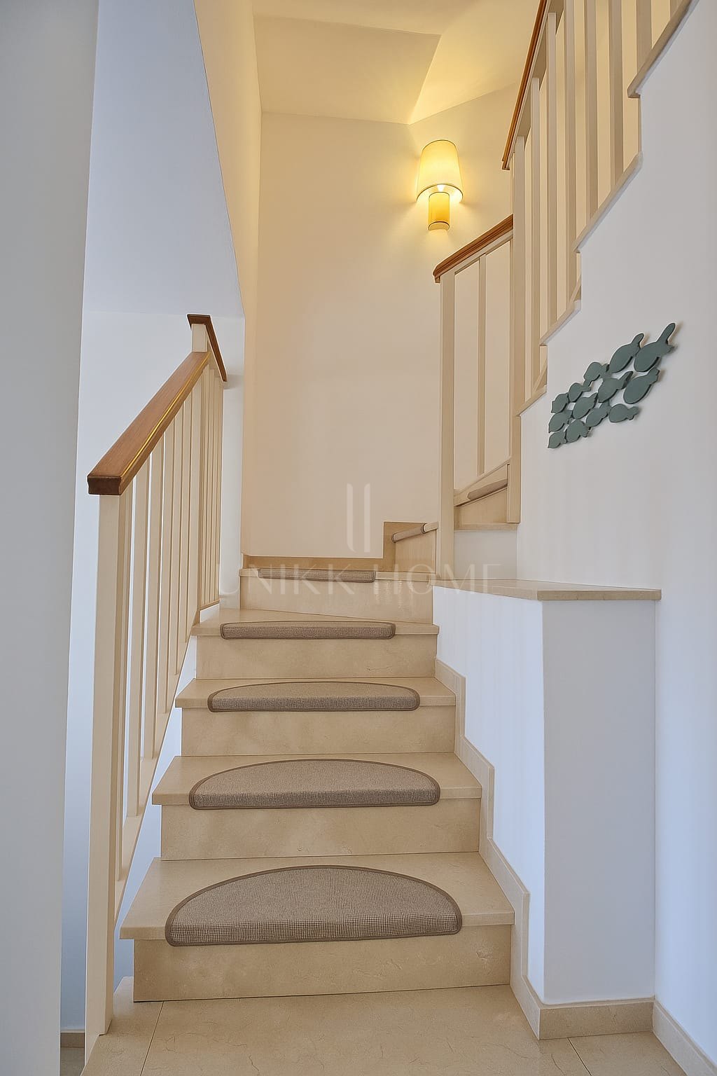 Adosado totalmente renovado con potencial de expansión en Riviera Beach, Cancelada