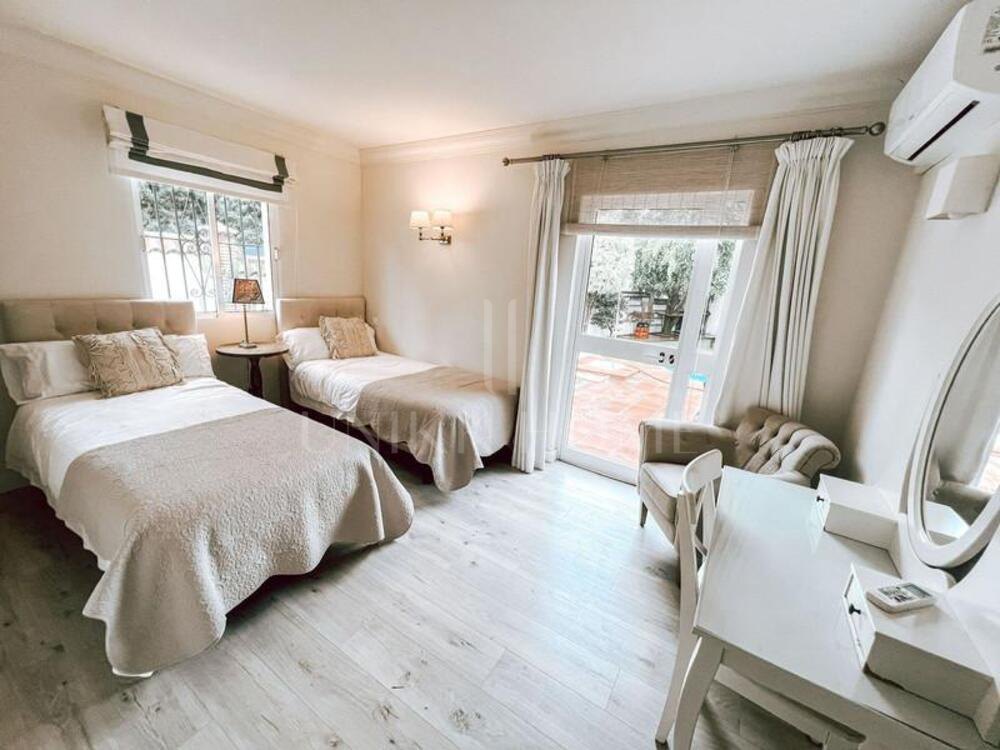 Villa for sale in Nueva Andalucia, Marbella (All)