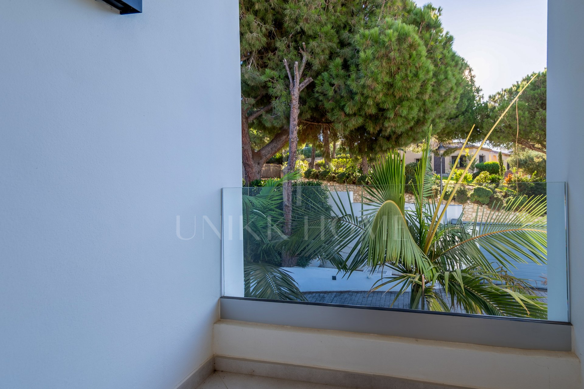 Villa for sale in Artola, Marbella