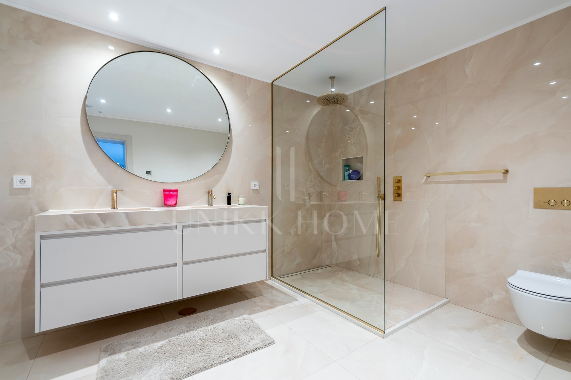 Villa for sale in Artola, Marbella