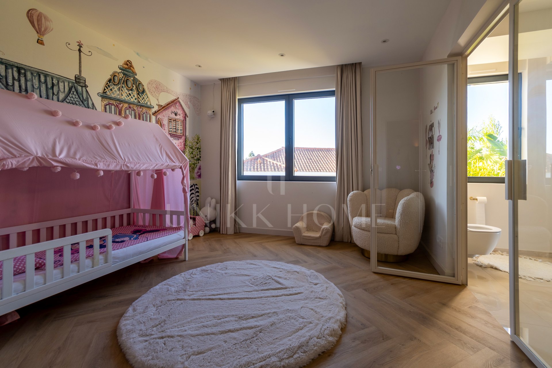 Villa for sale in Artola, Marbella