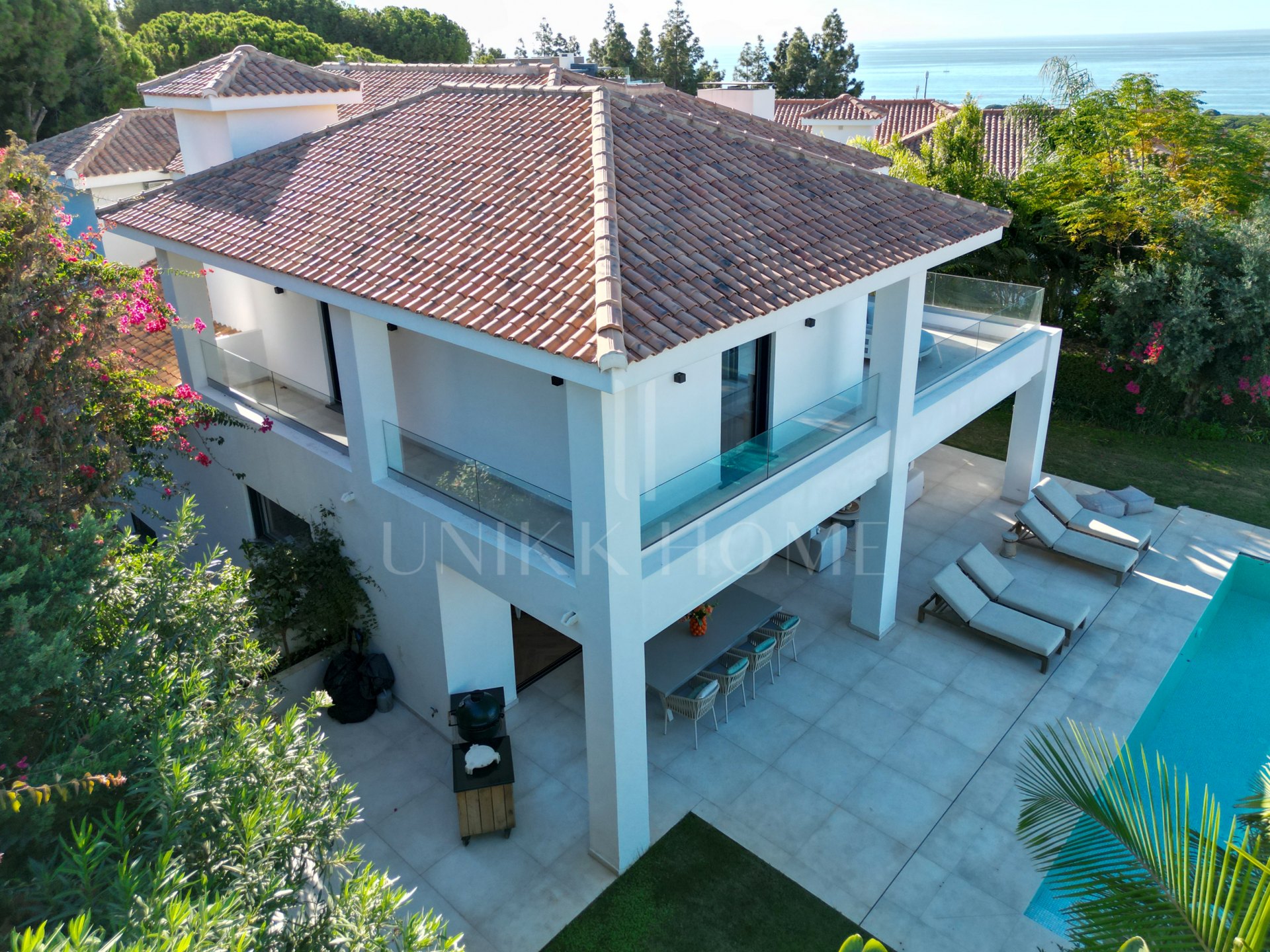 Villa for sale in Artola, Marbella