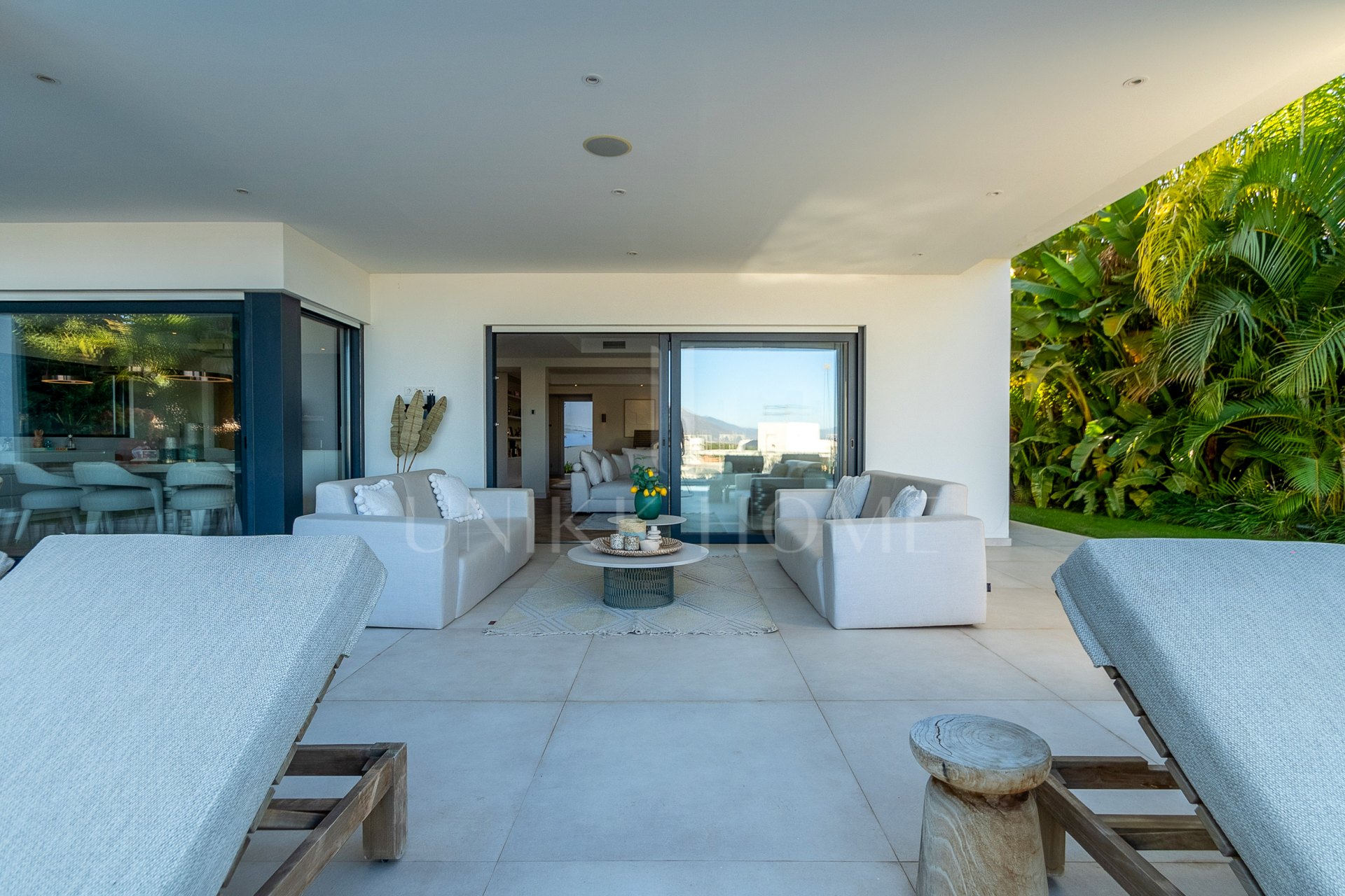 Villa for sale in Artola, Marbella