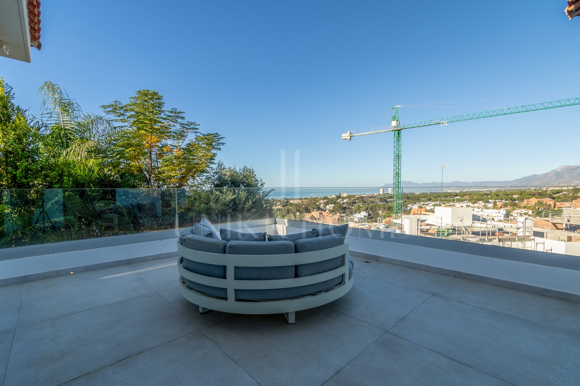 Villa for sale in Artola, Marbella