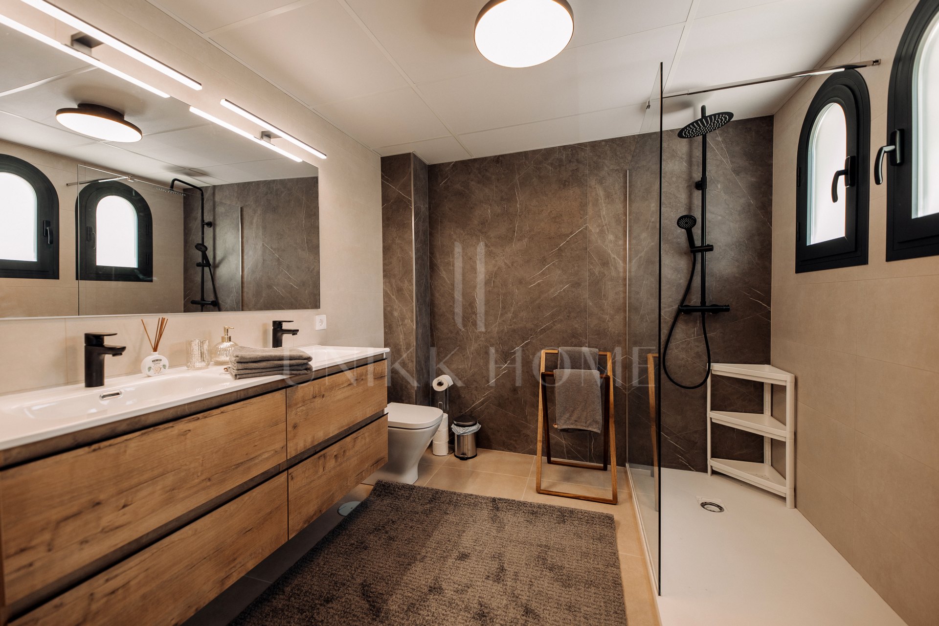 DE OCTUBRE!!!! Exclusiva adosada de lujo en Agra Residencial, Estepona Este