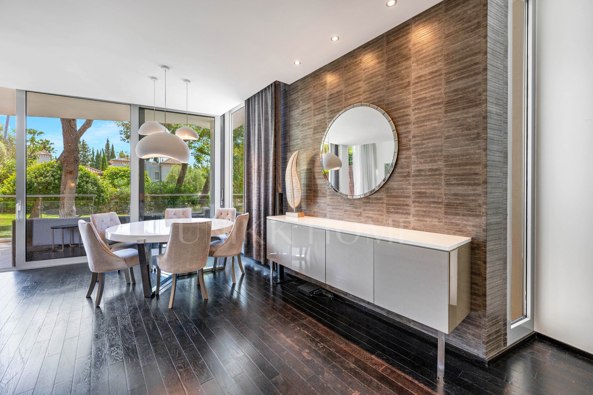 Exclusiva casa adosada de lujo en Meisho Hills, Marbella Golden Mile