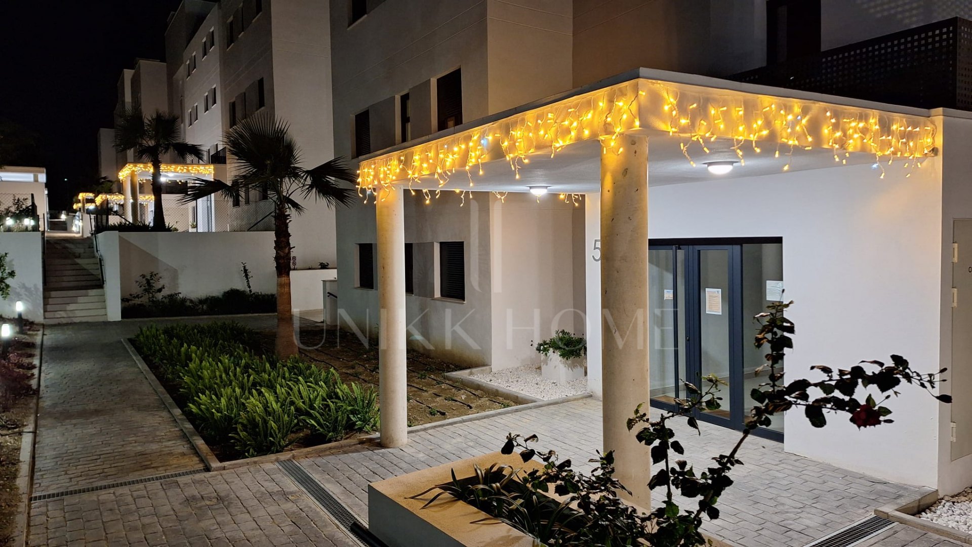 Ground Floor Apartment for sale in Estepona East, Estepona