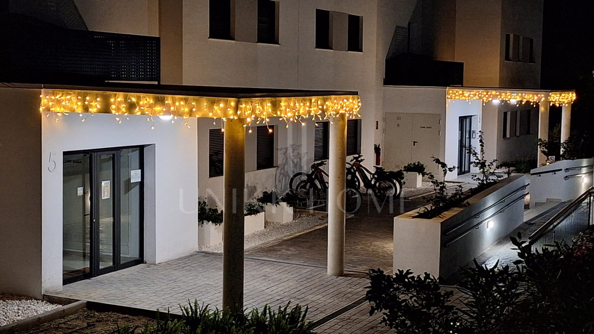 Ground Floor Apartment for sale in Estepona East, Estepona